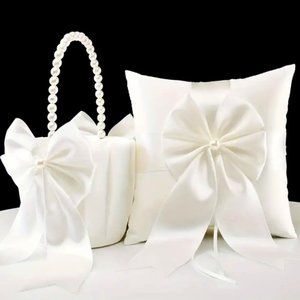 B29-NEW Pearl Handle Flower Girl Basket & Ring Pillow Set